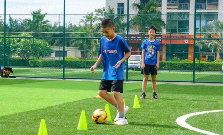 体育培训 | 五缘湾运动馆新增足球、中考体育培训班